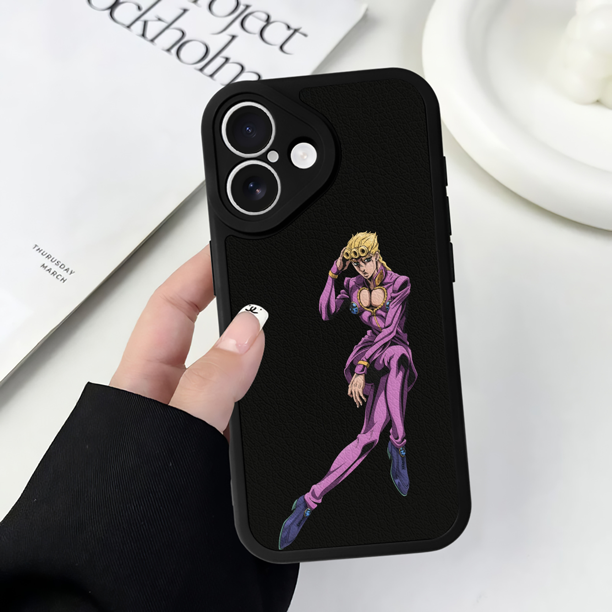 （画像用） ジョジョの奇妙な冒険 ジョルノ?ジョバァーナ JoJo's Bizarre Adventure Giorno Giovanna 【iPhone 16シリーズ対応】シリコンスマホケース（レザー調） 材質：シリコン